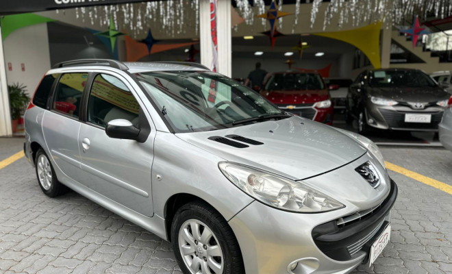 Peugeot 207 SW XR Sport 1.4 Flex 8V 5p 2010 Flex-4