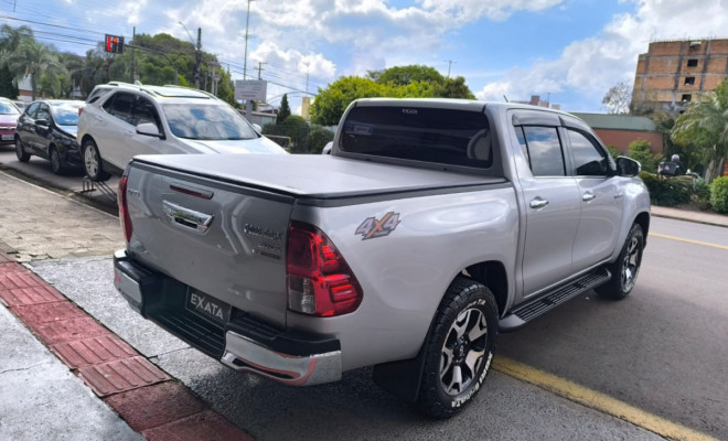 HILUX CD SRX 4x4 2.8 TDI Diesel AUT.-6