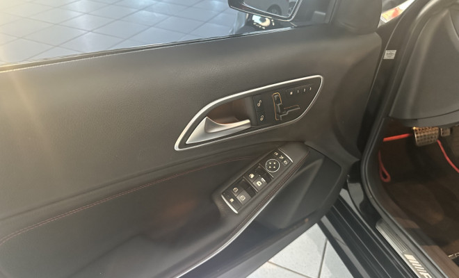 Mercedes-Benz Classe A45 AMG 4MATIC 2.0 Turbo Aut. 2014 Gasolina-6