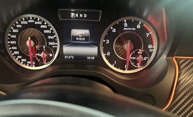 Mercedes-Benz Classe A45 AMG 4MATIC 2.0 Turbo Aut. 2014 Gasolina-9