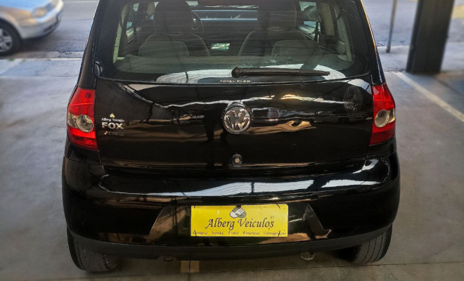 VW - VolksWagen Fox City 1.0Mi/ 1.0Mi Total Flex 8V 3p 2010 Flex-3