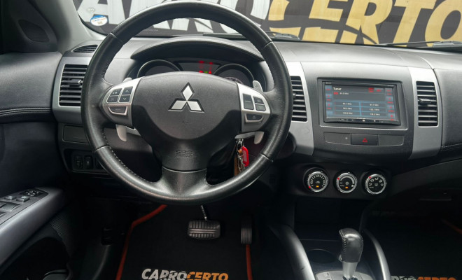 Mitsubishi OUTLANDER 3.0 GT 3.0 V6 Aut. 2012 Gasolina  C/teto  Bancos aquecidos-5