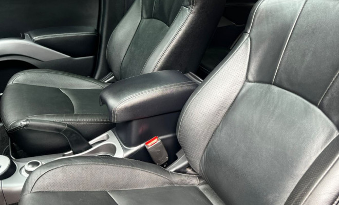 Mitsubishi OUTLANDER 3.0 GT 3.0 V6 Aut. 2012 Gasolina  C/teto  Bancos aquecidos-6