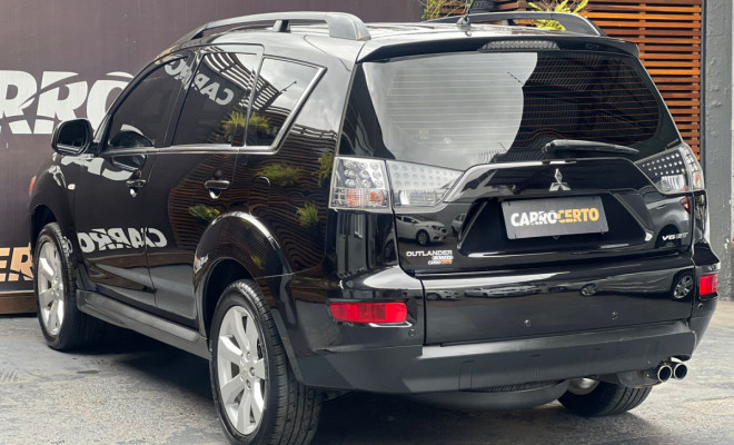 Mitsubishi OUTLANDER 3.0 GT 3.0 V6 Aut. 2012 Gasolina  C/teto  Bancos aquecidos-3