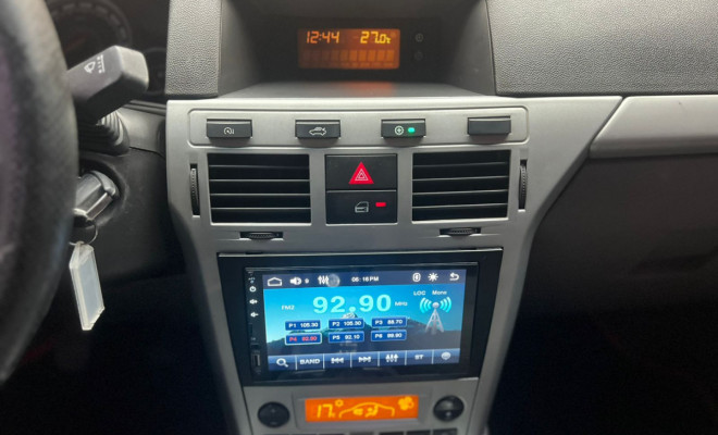 GM - Chevrolet Vectra Elegan. 2.0 MPFI 8V FlexPower Mec 2010 Flex-8