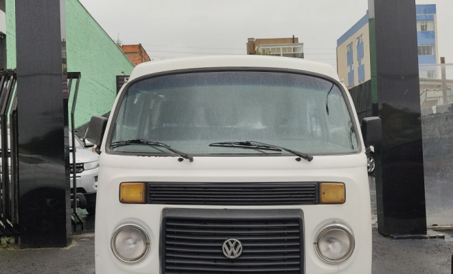 VW - VolksWagen Kombi Standard 1.4 Mi Total Flex 8V 2006 Flex-8