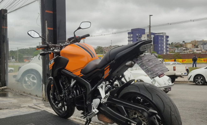 HONDA CB 650F 2019 Gasolina-1