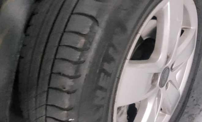 VW - VolksWagen Golf 2.0/ 2.0 Mi Flex Aut/Tiptronic. 2011 Flex-7