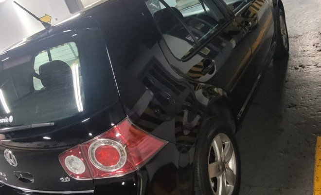 VW - VolksWagen Golf 2.0/ 2.0 Mi Flex Aut/Tiptronic. 2011 Flex-0