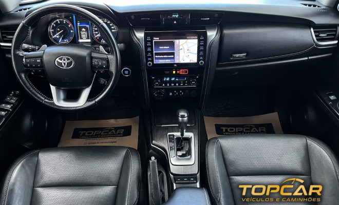 Toyota Hilux SW4 SRX 4x4 2.8 TDI 16V Dies. Aut. 2021 Diesel-7