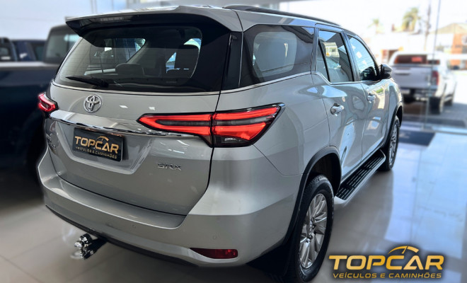 Toyota Hilux SW4 SRX 4x4 2.8 TDI 16V Dies. Aut. 2021 Diesel-2