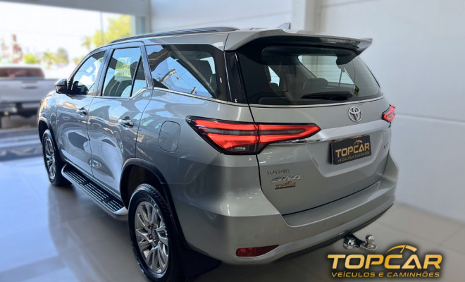 Toyota Hilux SW4 SRX 4x4 2.8 TDI 16V Dies. Aut. 2021 Diesel-4