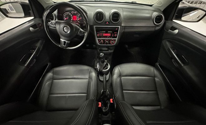 VW - VolksWagen Saveiro Trendline 1.6 T.Flex 8V CD 2015 Gasolina-5