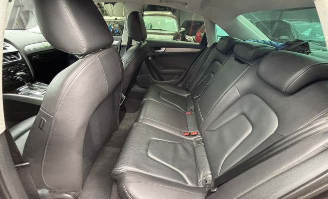 Audi A4 2.0 16V TFSI 183/180cv Multitronic 2011 Gasolina-1