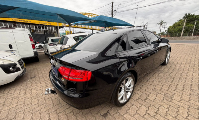 Audi A4 2.0 16V TFSI 183/180cv Multitronic 2011 Gasolina-10