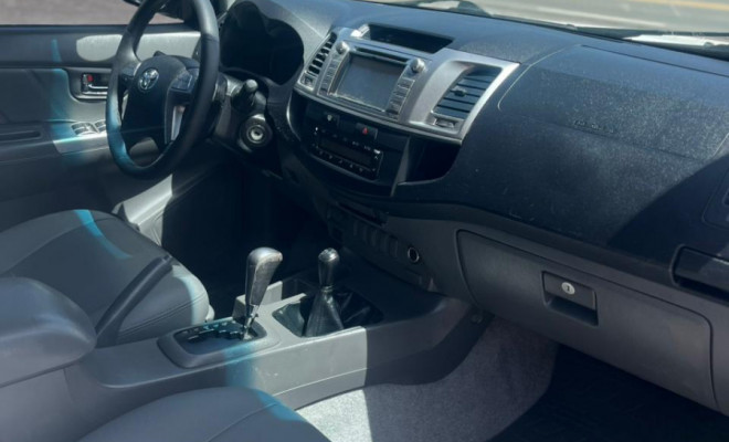 Toyota Hilux CD SRV 4x4 2.7 Flex 16V Aut. 2015 Flex-11