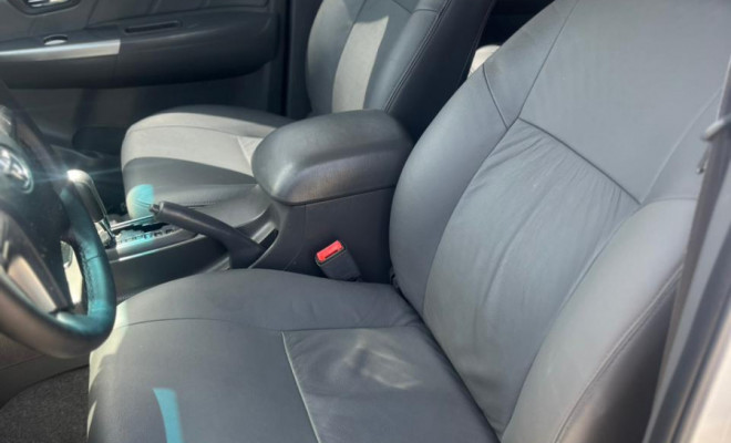 Toyota Hilux CD SRV 4x4 2.7 Flex 16V Aut. 2015 Flex-9