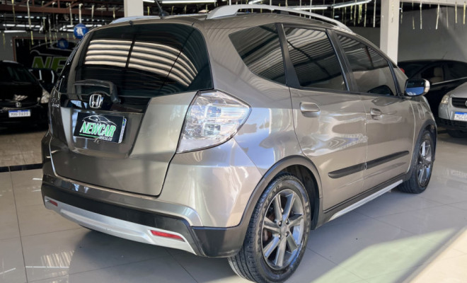 Honda Fit Twist 1.5 Flex 16V 5p Mec. 2013 Flex-3