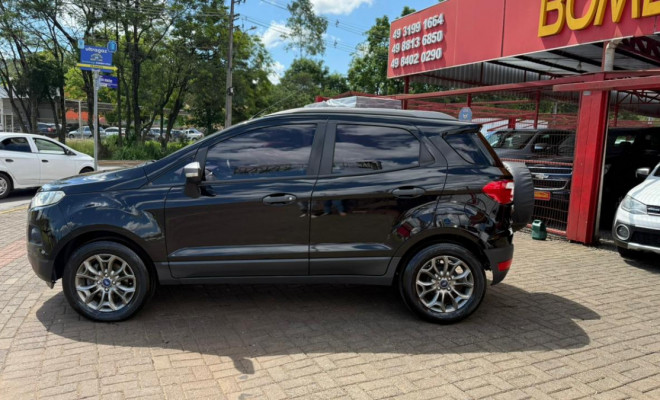 Ford EcoSport FREESTYLE 1.6 16V Flex 5p 2014 Flex-1