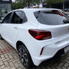 GM - Chevrolet ONIX HATCH PREM. 1.0 12V TB Flex 5p Aut. 2023 Flex-2