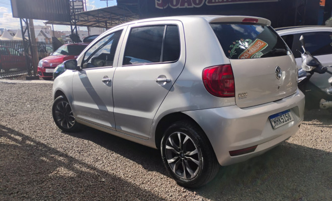VW - VolksWagen Fox 1.6 Mi Total Flex 8V 5p 2011 Flex-0