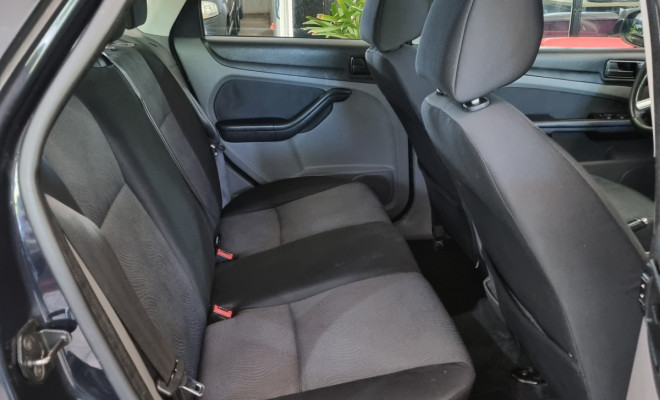 Ford Focus 1.6 S/SE/SE Plus Flex 8V/16V  5p 2012 Flex-8