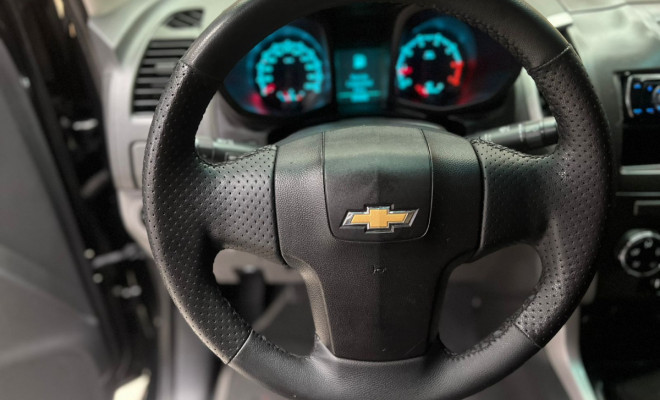 GM - Chevrolet S10 Pick-Up LS 2.4 F.Power 4x2 CD 2013-5