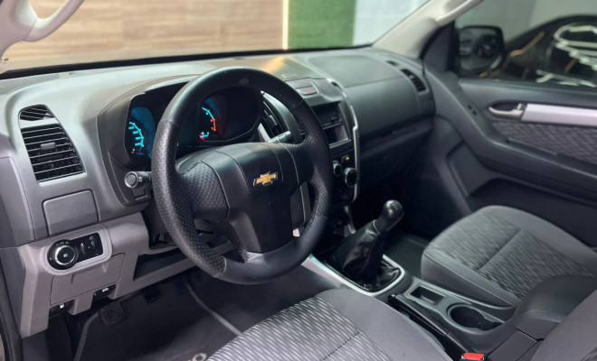 GM - Chevrolet S10 Pick-Up LS 2.4 F.Power 4x2 CD 2013-3