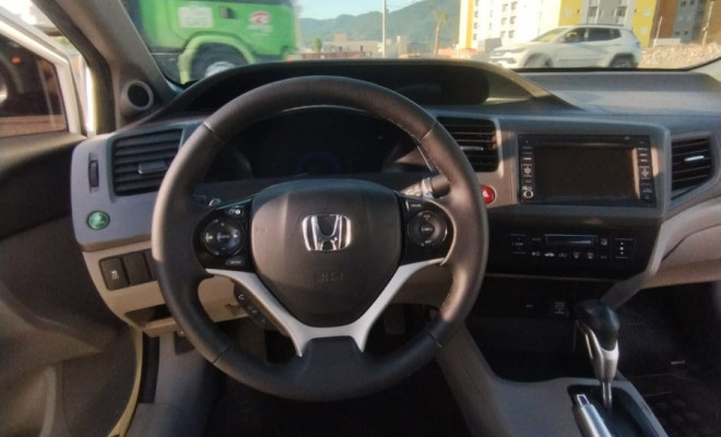 Honda Civic Sedan EXS 1.8/1.8 Flex 16V Aut. 4p 2013 Flex-10