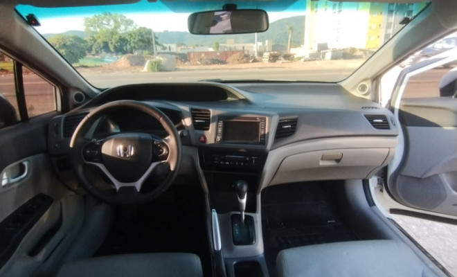 Honda Civic Sedan EXS 1.8/1.8 Flex 16V Aut. 4p 2013 Flex-8