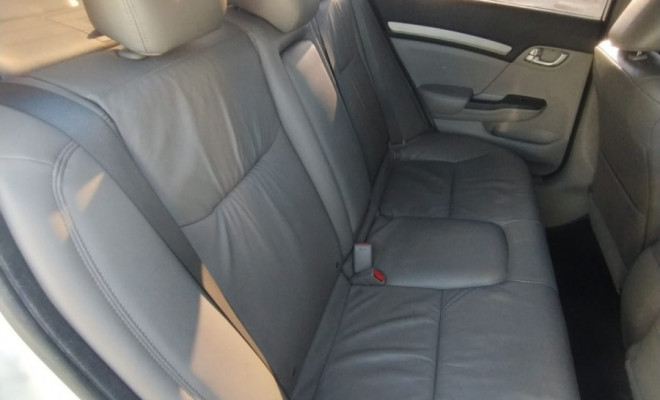 Honda Civic Sedan EXS 1.8/1.8 Flex 16V Aut. 4p 2013 Flex-9