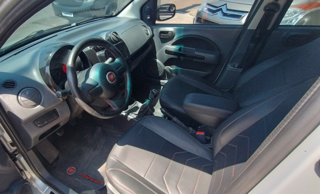 Fiat UNO SPORTING 1.4 EVO Fire Flex 8V 4p 2014 Flex-4