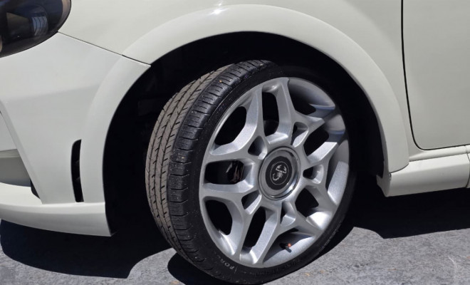 Fiat Punto BLACKMOTION Dual. 1.8 Flex 16v 5p 2016 Flex-6