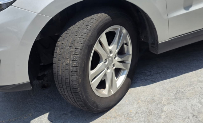 Hyundai Santa Fe/GLS 3.3 V6 4X4 Tiptronic 2012 Gasolina-8