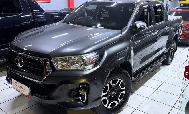 Toyota Hilux CD SRV 4x4 2.8 TDI Aut. 2019
