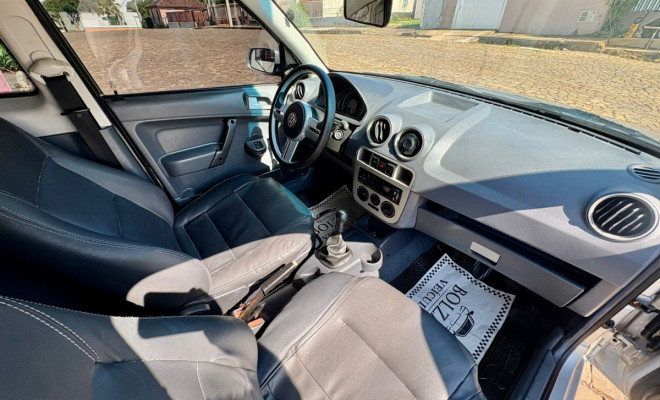 VW - VolksWagen Saveiro SURF 1.6 Mi Total Flex 2p 2008 Flex-7