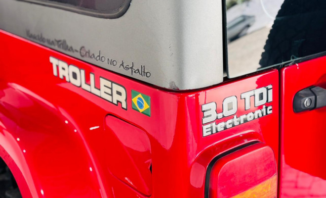 Troller T-4 4x4 3.0 TB Int. Cap. Rígida Diesel 2011 Diesel-7