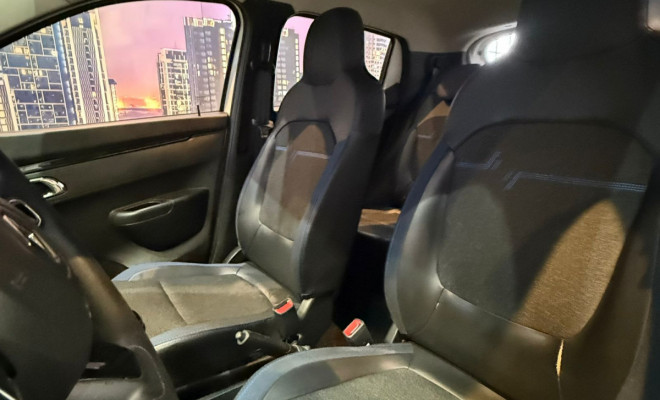 Renault KWID Intense 1.0 Flex 12V 5p Mec. 2023 Flex-8