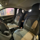 Renault KWID Intense 1.0 Flex 12V 5p Mec. 2023 Flex-8