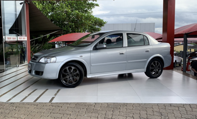 GM - Chevrolet Astra Sed. Advant. 2.0 8V MPFI FlexP. 4p 2011 Flex