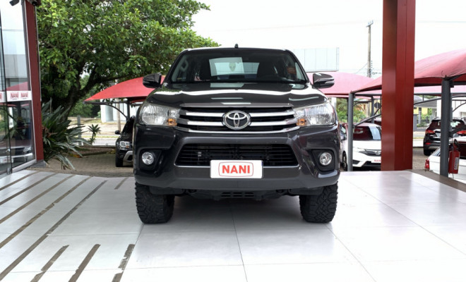Toyota Hilux CD SRV 4x4 2.8 TDI Diesel Aut. 2016 Diesel-0