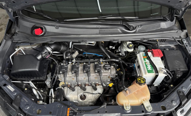 GM - Chevrolet ONIX HATCH LT 1.0-7