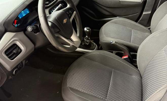 GM - Chevrolet ONIX HATCH LT 1.0-4
