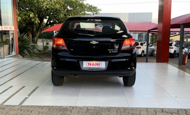 GM - Chevrolet ONIX HATCH LTZ 1.4 8V FlexPower 5p Aut. 2015 Flex-3