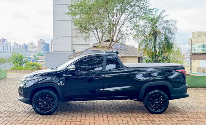 Fiat Strada Freedom 1.3 Flex 8V  CS Plus 2025 Flex-8