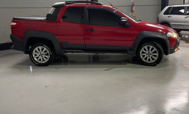 Fiat Strada Adv.1.8 16V Dualogic Flex CD 2015 Flex-1