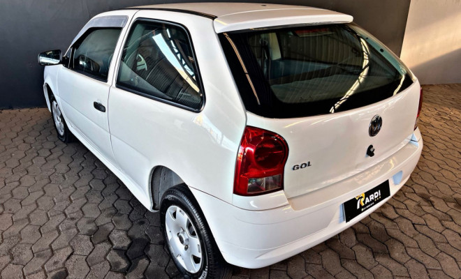 VW - VolksWagen Gol (novo) 1.0 Mi Total Flex 8V 2p 2013 Flex-1