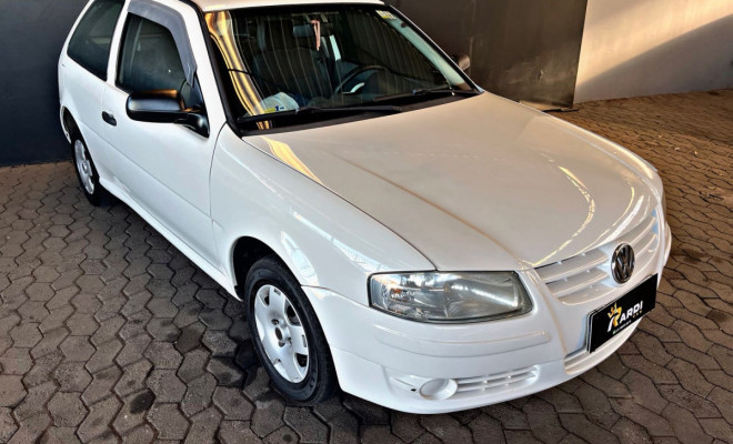 VW - VolksWagen Gol (novo) 1.0 Mi Total Flex 8V 2p 2013 Flex