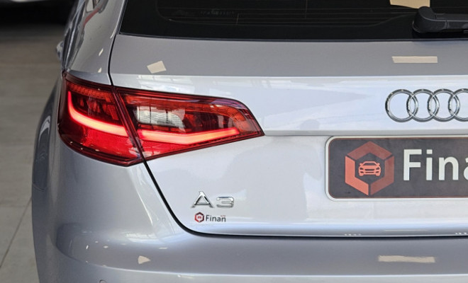 Audi A3 Sportback 1.8 16V TFSI S-tronic 5p 2015 Gasolina-17