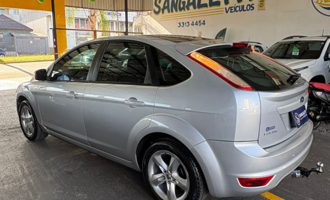 Ford Focus 1.6 S/SE/SE Plus Flex 8V/16V  5p 2010 Flex-3